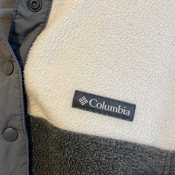 white and grey Colombia quarter zip button sweater - Picture 2 of 6